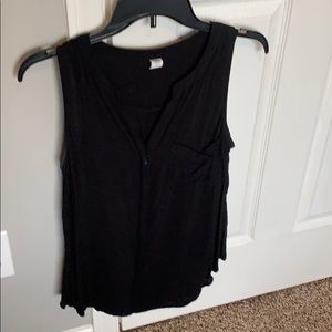 Old Navy black button up tank